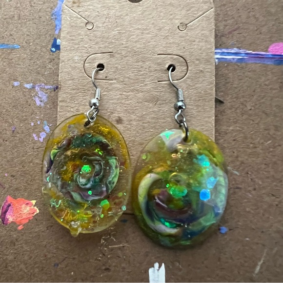 Yellow Swirl Earrings - Picture 5 of 5